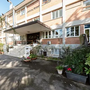Casa Per Ferie Opera Don Calabria 3* Rome